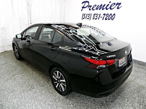 2021 Nissan Versa 1.6 SV