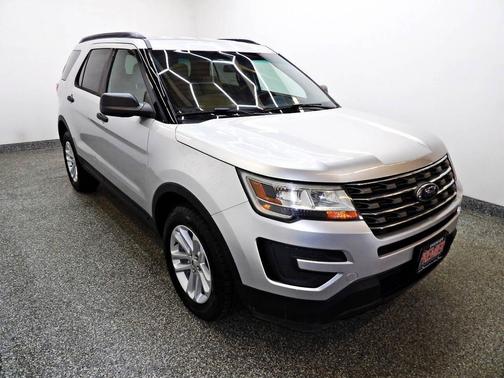 Silver 2016 Ford Explorer Base