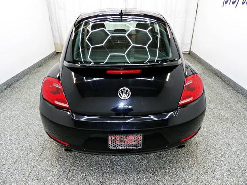 2013 Volkswagen Beetle 2.0T Fender Edition