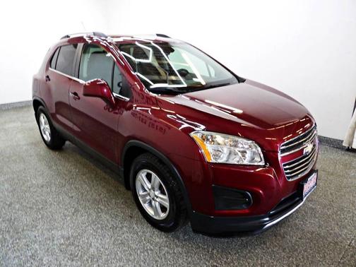 Burgundy 2016 Chevrolet Trax LT