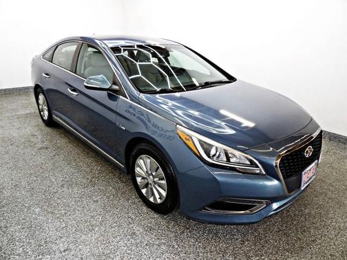 2016 Hyundai SONATA Hybrid SE