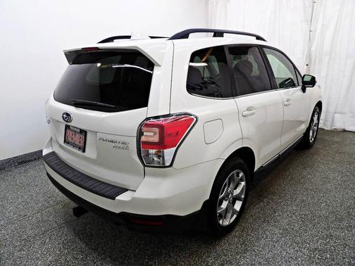White 2017 Subaru Forester 2.5i Touring