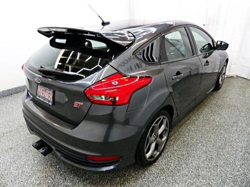 Magnetic Metallic 2018 Ford Focus ST