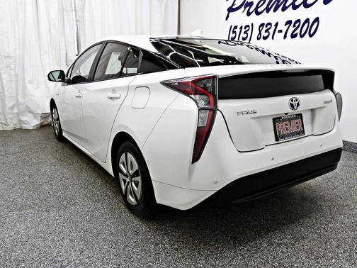 2017 Toyota Prius Four Touring