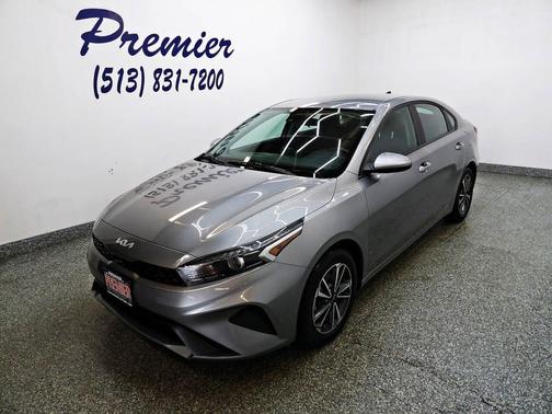 Gray 2023 Kia Forte LXS
