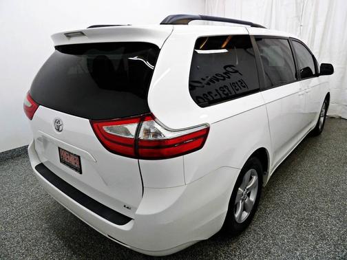 White 2015 Toyota Sienna LE