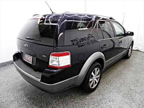 2008 Ford Taurus X SEL 4dr Wagon