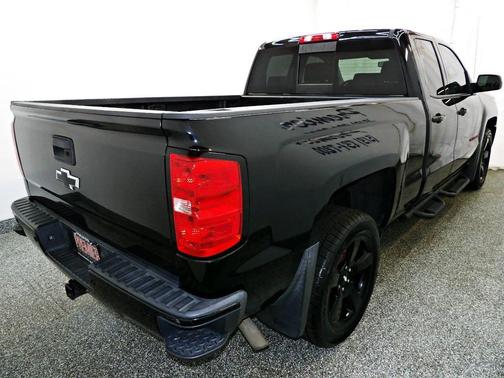 Black 2017 Chevrolet Silverado 1500 2LT