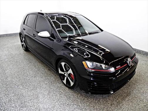 2016 Volkswagen Golf GTI 2.0T SE 4-Door