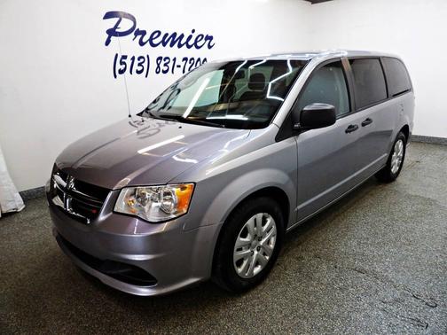 Gray 2019 Dodge Grand Caravan SE