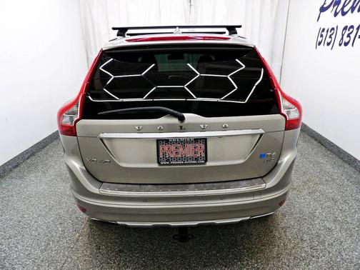 2015 Volvo XC60 T6 Platinum