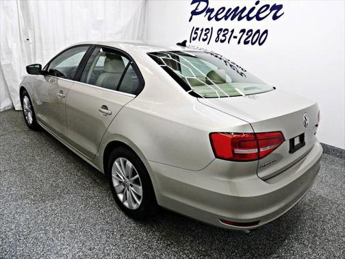 2015 Volkswagen Jetta Auto SE w/Connectivity