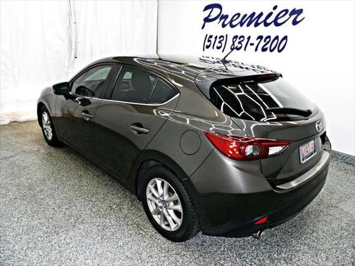 2016 Mazda Mazda3 i Sport