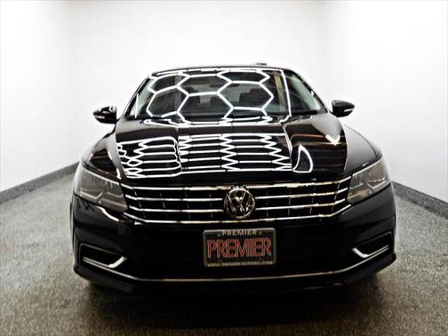 2017 Volkswagen Passat 1.8T SE