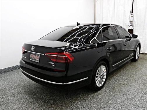 2017 Volkswagen Passat 1.8T SE