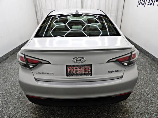 2016 Hyundai SONATA Hybrid SE