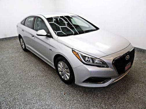 2016 Hyundai SONATA Hybrid SE