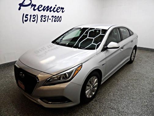 2016 Hyundai SONATA Hybrid SE