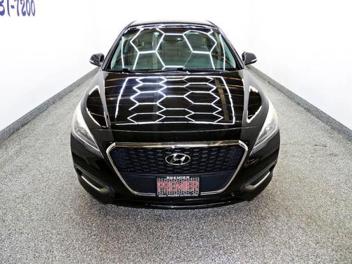 2016 Hyundai SONATA Hybrid SE