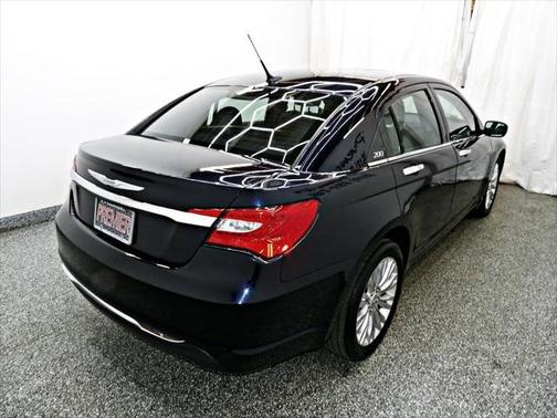 2011 Chrysler 200 Limited