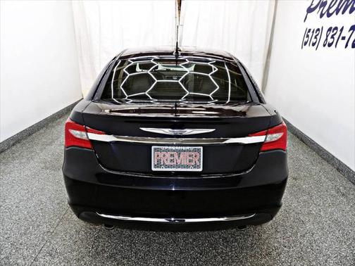 2011 Chrysler 200 Limited