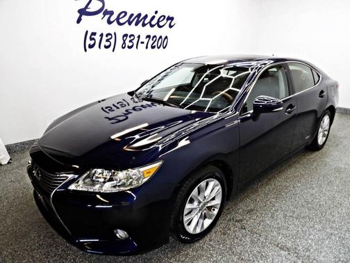 2013 Lexus ES 300h Base