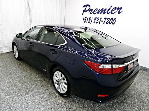 2013 Lexus ES 300h Base