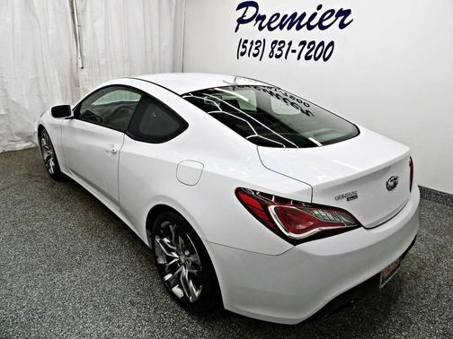2014 Hyundai Genesis Coupe 2.0T R-Spec