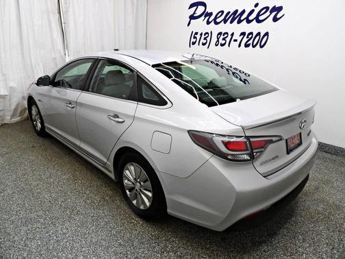 2016 Hyundai SONATA Hybrid SE