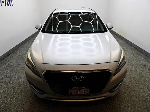 2016 Hyundai SONATA Hybrid SE