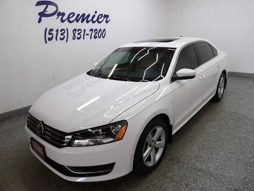 White 2013 Volkswagen Passat 2.5 SE
