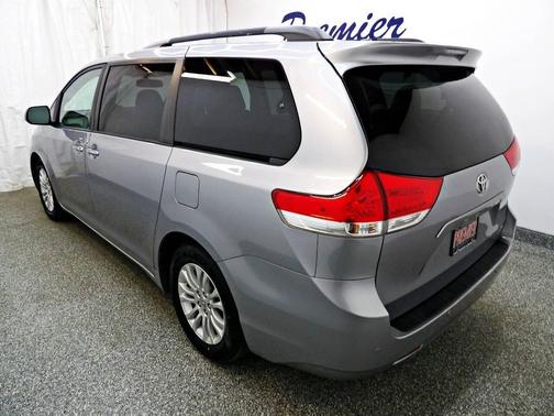 2012 Toyota Sienna XLE