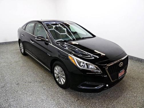 2016 Hyundai SONATA Hybrid SE