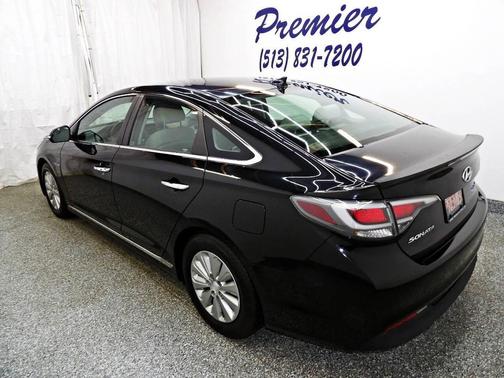 2016 Hyundai SONATA Hybrid SE