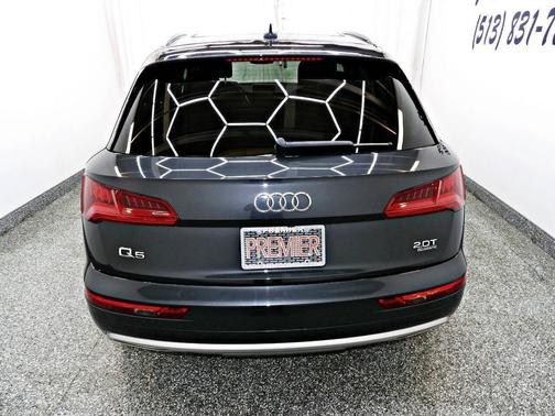 2018 Audi Q5 2.0T Premium Plus