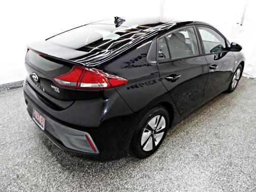 2018 Hyundai IONIQ Hybrid Blue