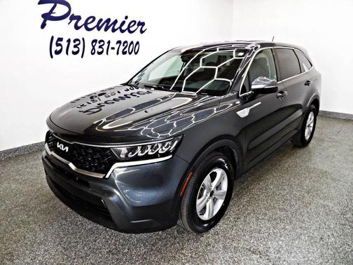 2022 Kia Sorento LX