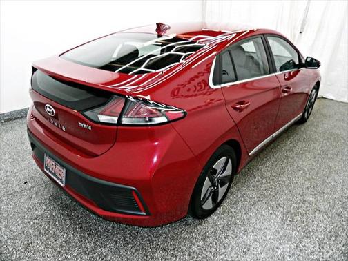 2022 Hyundai IONIQ Hybrid SEL