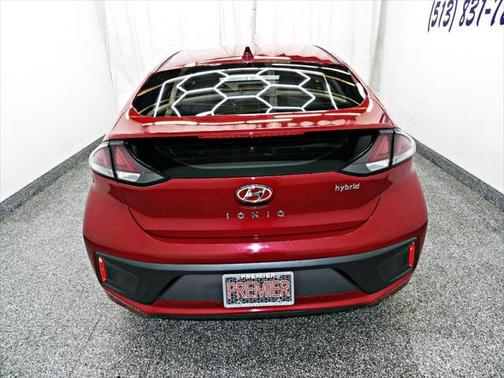 2022 Hyundai IONIQ Hybrid SEL