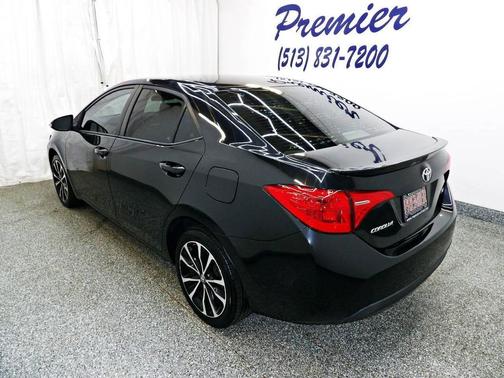Black 2018 Toyota Corolla SE