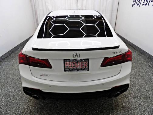 2019 Acura TLX Technology