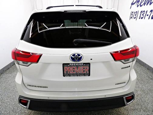 2019 Toyota Highlander Hybrid Platinum