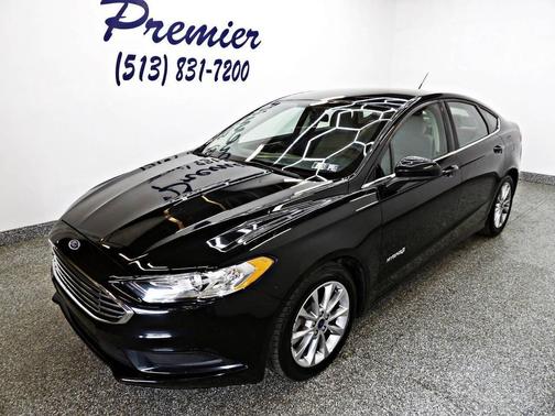 2017 Ford Fusion Hybrid SE