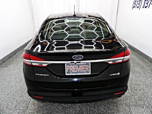 2017 Ford Fusion Hybrid SE