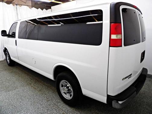 Summit White 2014 Chevrolet Express 3500 LT