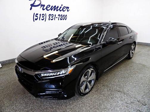 Black 2018 Honda Accord Touring 4dr Sedan (1.5T I4)