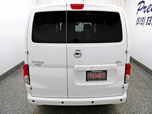 White 2021 Nissan NV200 SV