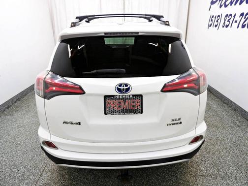 White 2016 Toyota RAV4 Hybrid XLE