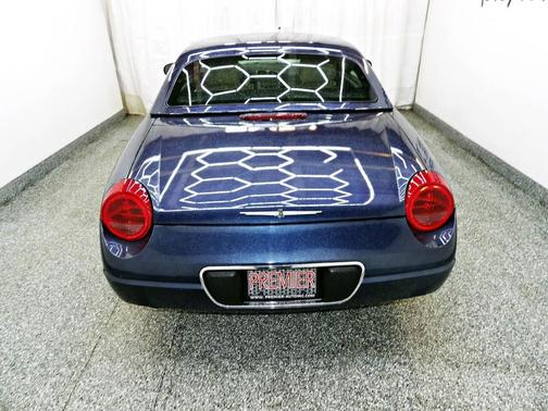 2004 Ford Thunderbird Deluxe