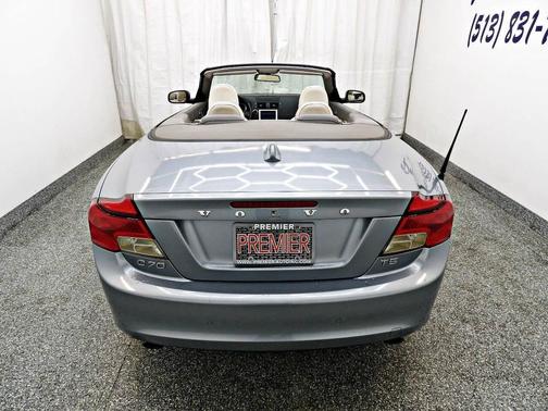2012 Volvo C70 T5 2dr Convertible